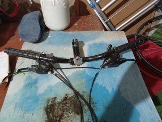 Manillar Shimano cn frenos y cambios y buen estado