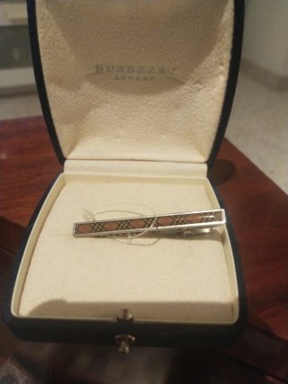 Pinza de corbata Burberry London