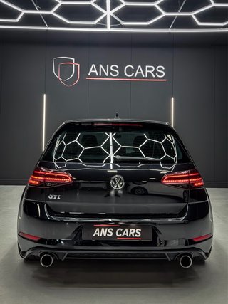 Volkswagen Golf GTI DSG 230CV