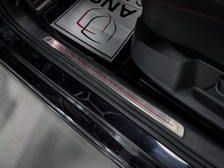 Volkswagen Golf GTI DSG 230CV