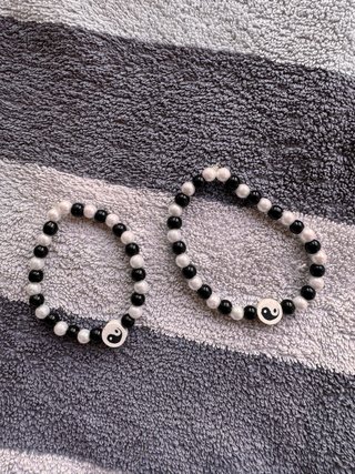 Set Bracciali Artigianali Bianco e Nero