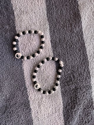 Set Bracciali Artigianali Bianco e Nero