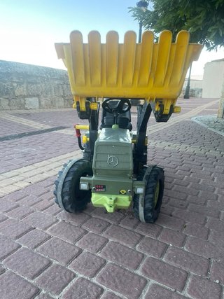 Tractor Mercedes Juguete