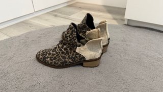 Botines nuevos con estampado de leopardo