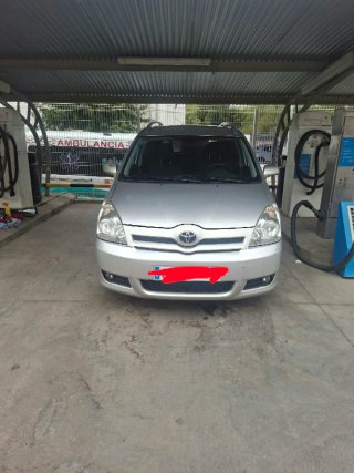 Toyota Verso 2006