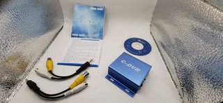 Grabador C-DVR Coche 12V microSD AV