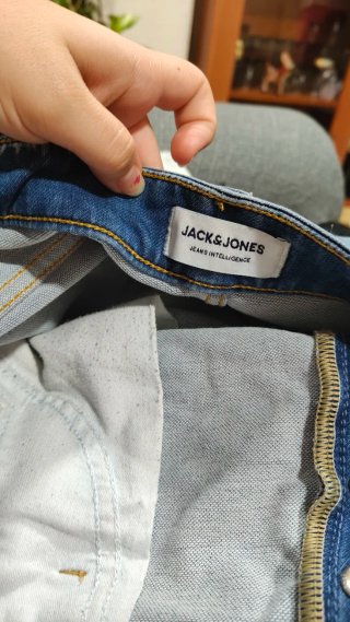 Vaqueros, camisetas cortas