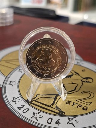 Eslovaquia 2€ 2004 Revolución