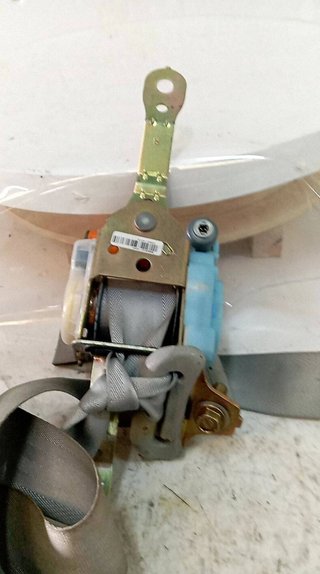 888303f100 cinturón seguridad kia opirus 15361