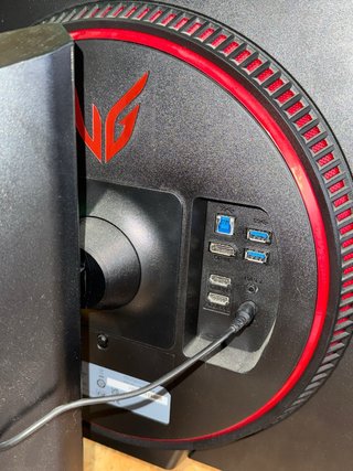 Monitor LG UltraGear 27 1440p 144Hz