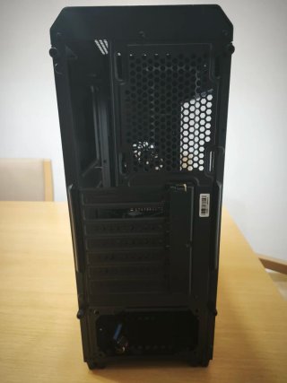 Torre PC Negra  SIN Componentes