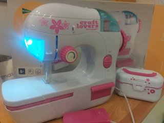 Máquina de coser Entre Puntadas