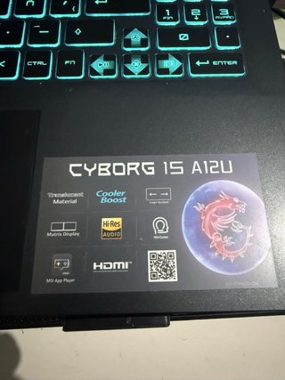MSI Cyborg 15 A12U Laptop Gaming nuevo
