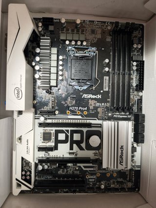ASRock H270 Pro4 ATX Dual M.2 Placa Base