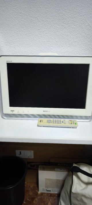 Televisor Sony Bravia 15" con Mando