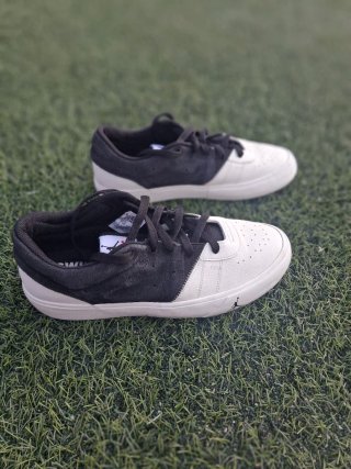 Scarpe Jordan 1 Series Uomo Bianche e Nere