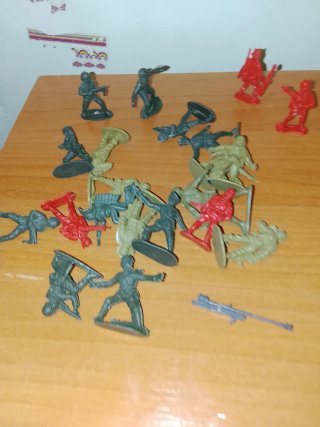 Muñecos militares de plástico