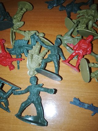 Muñecos militares de plástico