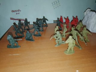 Muñecos militares de plástico