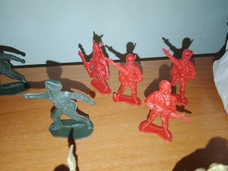 Muñecos militares de plástico