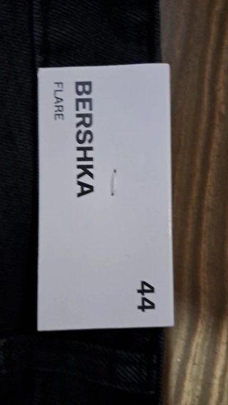Tejanos Flared Hombre Bershka Negros