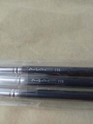 Pincel Delineador MAC 219S Negro