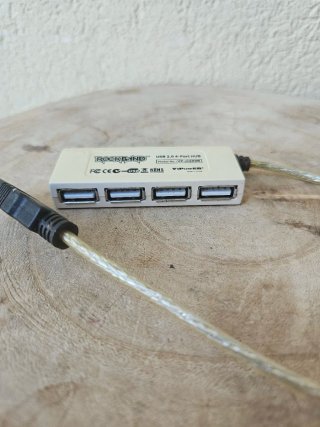 Rock Band USB 2.0 4-Port Hub VP-H209B