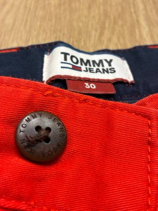 Tommy Jeans Pantalón Corto Rojo/Coral Talla W3