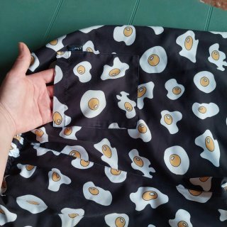 Pantalón estampado huevos fritos talla L