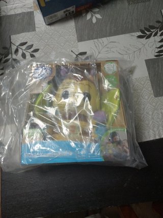 Abeja de peluche musical