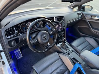 Volkswagen Golf 7 R300 2015
