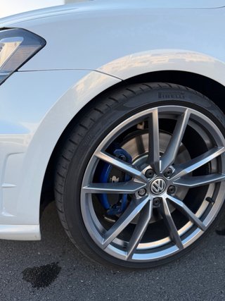 Volkswagen Golf 7 R300 2015