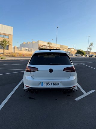 Volkswagen Golf 7 R300 2015