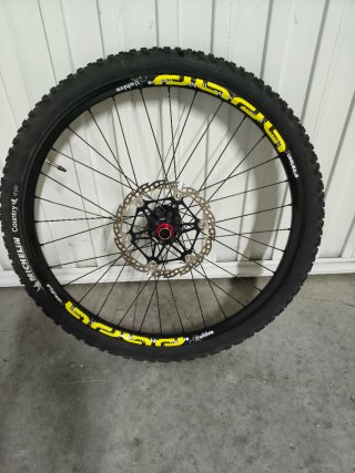 Rueda Mavic EX 823