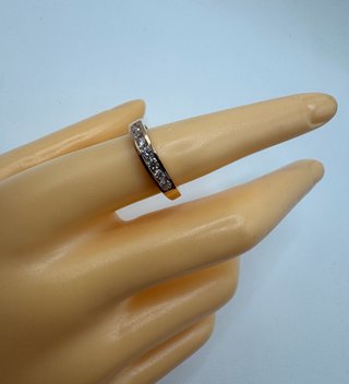 Anillo de oro rosa 18 kt con diamantes