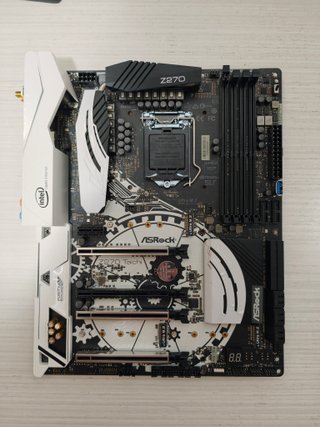 ASRock Z270 Taichi NUEVA — WiFi, RGB, SLI, 3 M.2