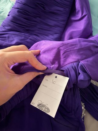 Vestido largo morado elegante