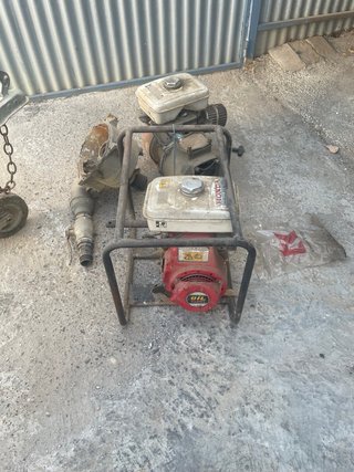 2 Motobomba Honda WB30T para piezas .