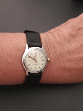 Reloj LUZ Genève mecánico suizo 17 rubíes