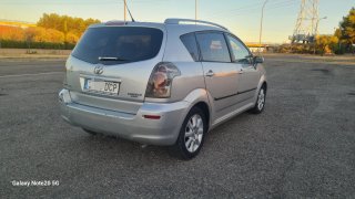 Toyota corolla verso 2004