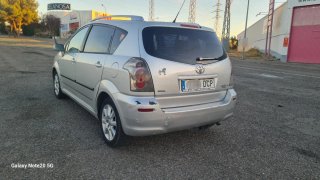 Toyota corolla verso 2004