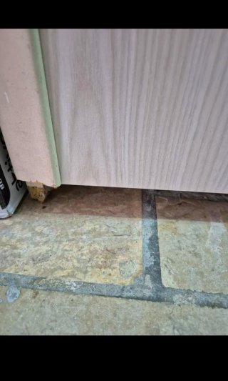 Mueble pequeño madera y cristal