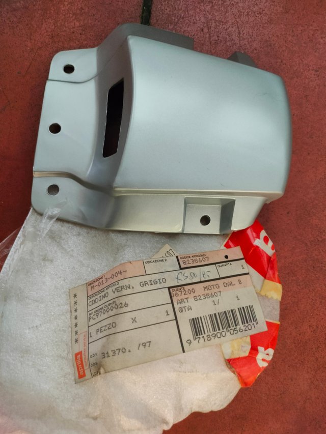 Codino centrale Aprilia RS 50/85 Grigio