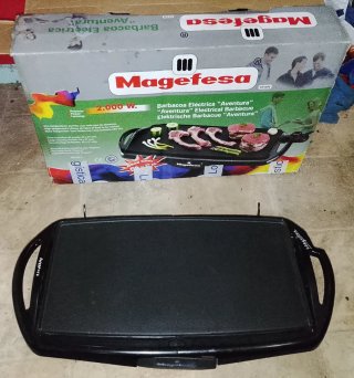 Barbacoa Eléctrica Magefesa Aventura 2000W