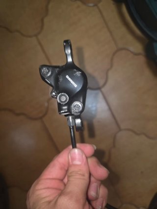 Maneta frenos Shimano MT200
