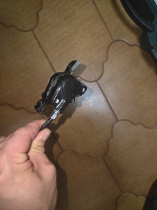 Maneta frenos Shimano MT200
