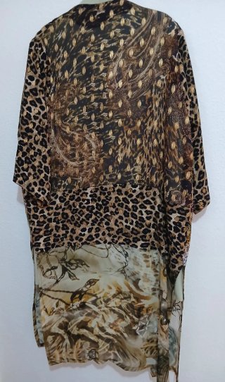 Kimono estampado leopardo y étnico