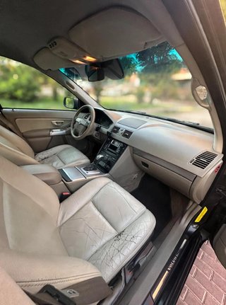 Volvo XC90 2.4 D5 163cv Momentum  "Único Dueño"