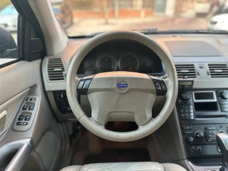 Volvo XC90 2.4 D5 163cv Momentum  "Único Dueño"