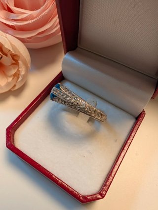 Anillo antiguo con piedra azul